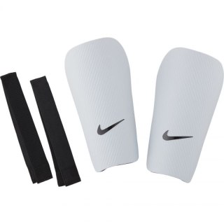 Ochraniacze piłkarskie Nike J Guard-CE SP2162 100 XS