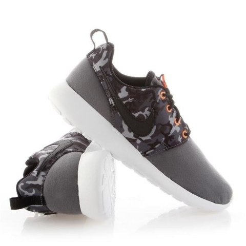 Buty Nike Roshe One Print Jr 677782-004 EU 38,5 Buty Nike Roshe One Print Jr 677782-004 EU 38,5