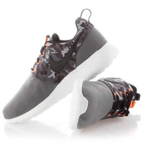 Buty Nike Roshe One Print Jr 677782-004 EU 38,5 Buty Nike Roshe One Print Jr 677782-004 EU 38,5