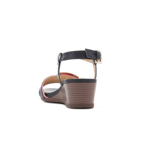 Sandały Geox D W D828QD 05402 C4181 EU 38 Sandały Geox D W D828QD 05402 C4181 EU 38