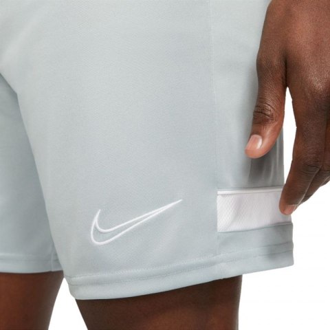 Spodenki Nike Dri-FIT Academy Short M CW6107 S Spodenki Nike Dri-FIT Academy Short M CW6107 S