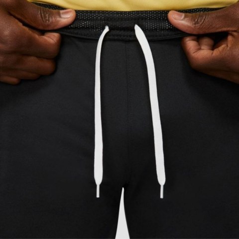 Spodenki Nike NK Dry Academy M18 KZ FPJB M CZ0977 011 L Spodenki Nike NK Dry Academy M18 KZ FPJB M CZ0977 011 L