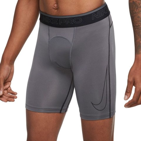 Spodenki Nike Cool Compression 6'' M DD1917-068 XL (188cm) Spodenki Nike Cool Compression 6'' M DD1917-068 XL (188cm)