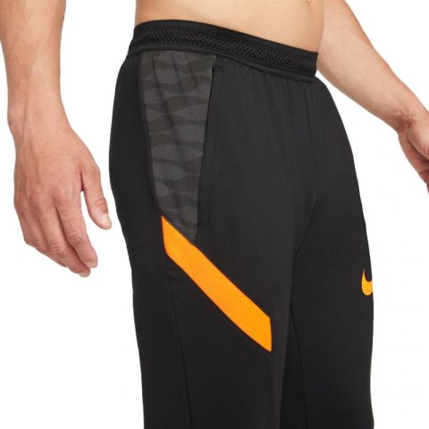 Spodnie Nike Dri-Fit Strike 21 Pant Kpz M CW5862 016 S Spodnie Nike Dri-Fit Strike 21 Pant Kpz M CW5862 016 S