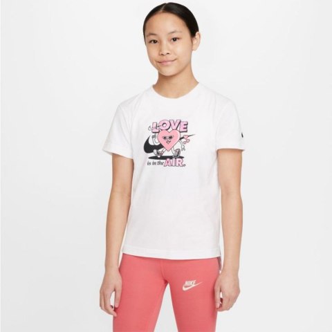 Koszulka Nike Sportswear Jr DO1327 100 XL (158-170) Koszulka Nike Sportswear Jr DO1327 100 XL (158-170)