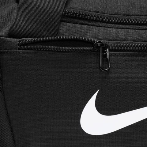 Torba Nike Brasilia 9.5 DM3977 010 czarny Torba Nike Brasilia 9.5 DM3977 010 czarny