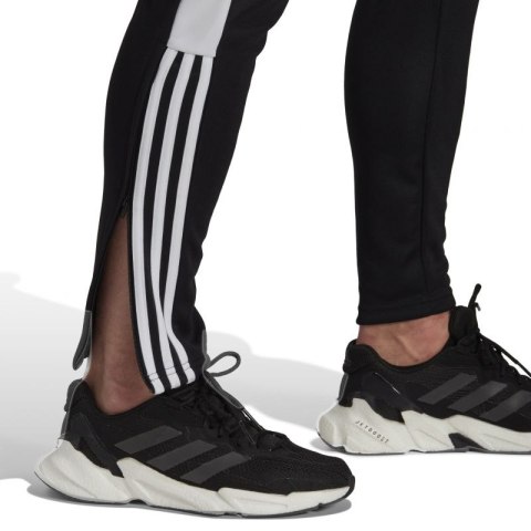 Spodnie adidas Tiro Essentials M H59990 M (178cm) Spodnie adidas Tiro Essentials M H59990 M (178cm)