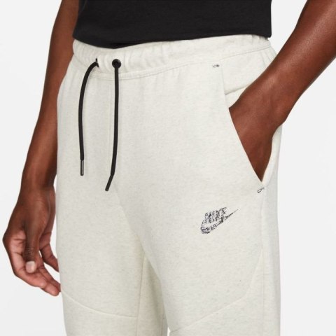 Spodnie Nike Sportswear Tech Fleece M DD4706-100 L Spodnie Nike Sportswear Tech Fleece M DD4706-100 L