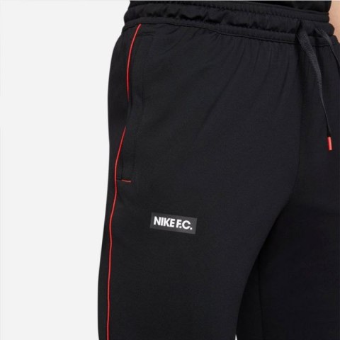 Spodnie Nike Dri-Fit Libero M DH9666 010 M Spodnie Nike Dri-Fit Libero M DH9666 010 M