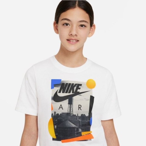 Koszulka Nike Sportswear Jr DR9630 100 S (128-137)