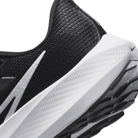 Buty Nike Pegasus 40 W DV3854-001 38.5 Buty Nike Pegasus 40 W DV3854-001 38.5
