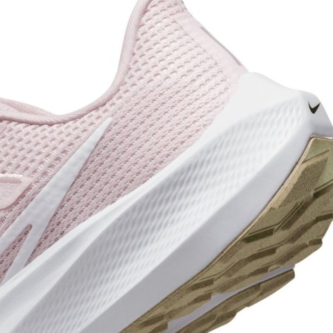 Buty Nike Pegasus 40 W DV3854-600 40.5