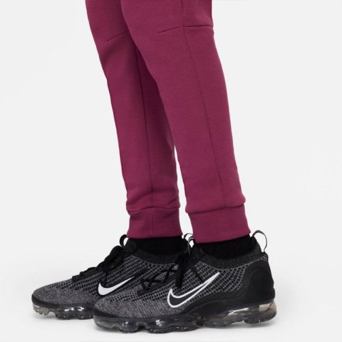 Spodnie Nike Sportswear Tech Flecce Jr CU9213 653 L (147-158cm) Spodnie Nike Sportswear Tech Flecce Jr CU9213 653 L (147-158cm)