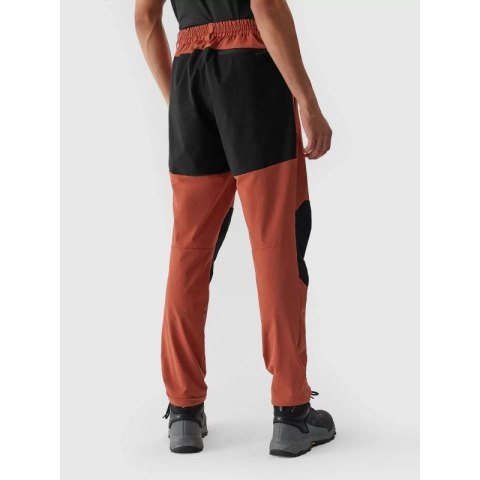 Spodnie 4F M 4FAW23TFTRM362-81S XXL Spodnie 4F M 4FAW23TFTRM362-81S XXL