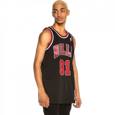 Koszulka Mitchell & Ness Chicago Bulls NBA Swingman Alternate Jersey Bulls 97 Dennis Rodman SMJYGS18152-CBUBLCK97DRD M Koszulka Mitchell & Ness Chicago Bulls NBA Swingman Alternate Jersey Bulls 97 Dennis Rodman SMJYGS18152-CBUBLCK97DRD M