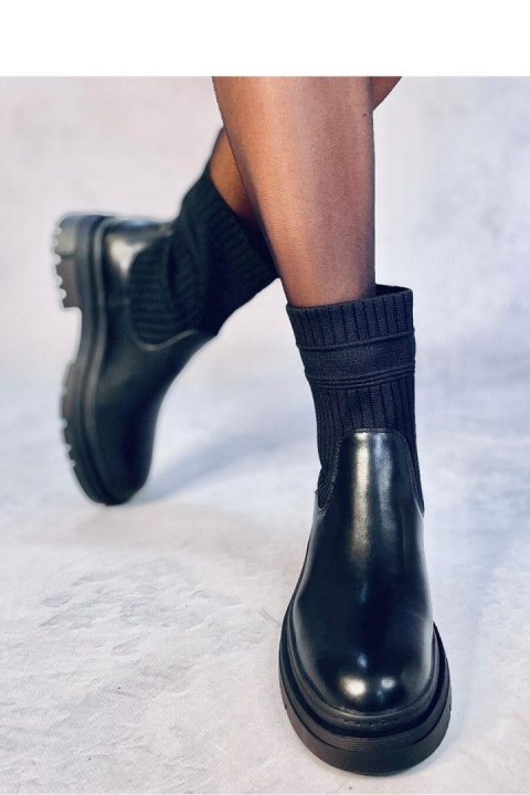 Botki z elastyczną cholewką DEMUS BLACK - Inello Botki z elastyczną cholewką DEMUS BLACK - Inello