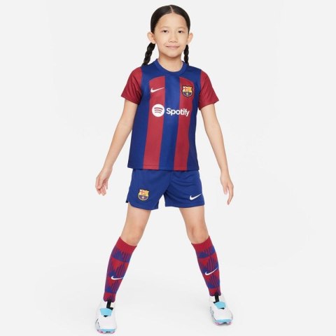 Komplet Nike FC Barcelona 2023/24 Home Jr DX2801 456 L 116-122 cm Komplet Nike FC Barcelona 2023/24 Home Jr DX2801 456 L 116-122 cm