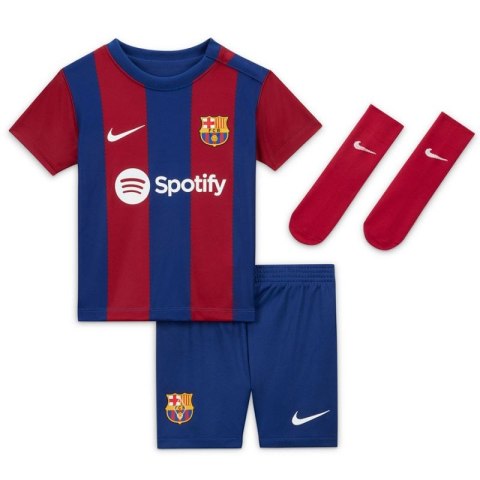 Komplet piłkarski Nike FC Barcelona 2023/24 Home Jr DX2815-456 80-85 cm Komplet piłkarski Nike FC Barcelona 2023/24 Home Jr DX2815-456 80-85 cm