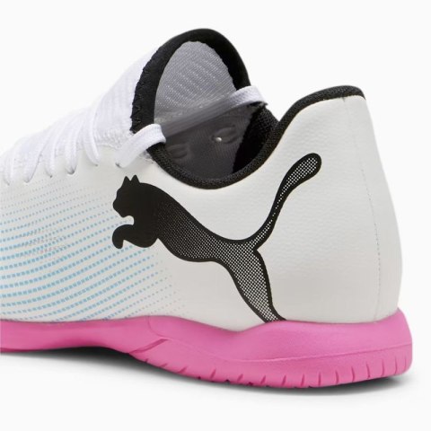 Buty piłkarskie Puma Future 7 Play IT Jr 107739-01 28