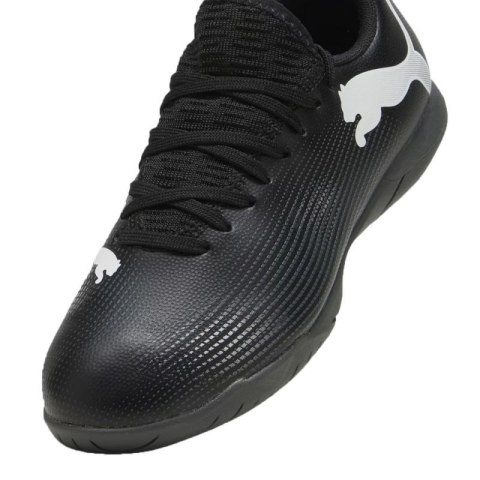 Buty piłkarskie Puma Future 7 Play IT Jr 107739 02 38,5