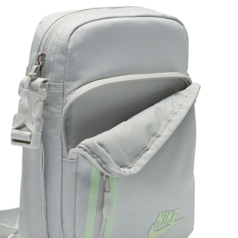 Saszetka Nike Elemental Premium DN2557-034 one size Saszetka Nike Elemental Premium DN2557-034 one size