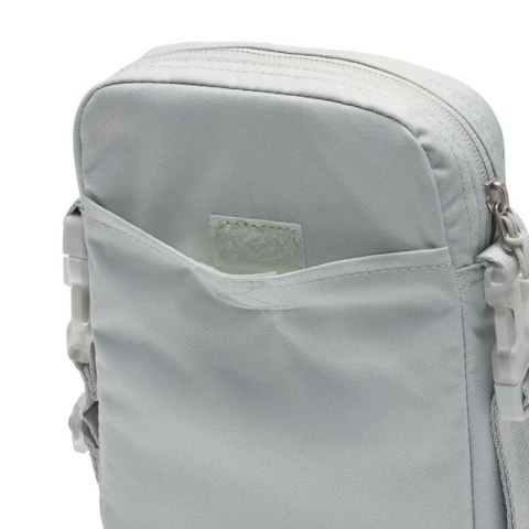Saszetka Nike Elemental Premium DN2557-034 one size Saszetka Nike Elemental Premium DN2557-034 one size