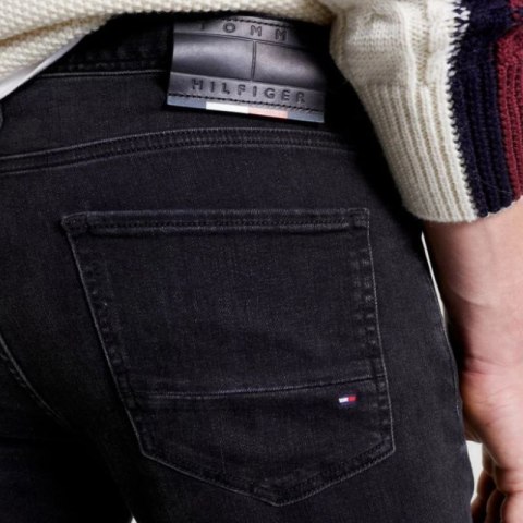 Jeansy Tommy Hilfiger Bleecker Slim Fit M MW0MW33350 30/32 Jeansy Tommy Hilfiger Bleecker Slim Fit M MW0MW33350 30/32