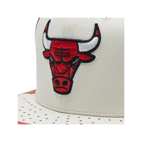 Czapka z daszkiem Mitchell & Ness NBA Day One Snapback Bulls 6HSSMM19224-CBUWHRD OSFM