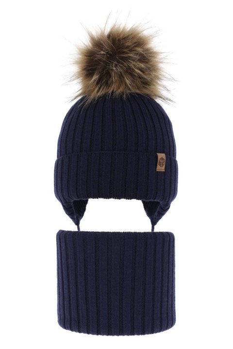 Czapka i komin dla chłopca zimowy komplet, granatowy, 100% wełniany merino, z pomponem Juno Czapka i komin dla chłopca zimowy komplet, granatowy, 100% wełniany merino, z pomponem Juno