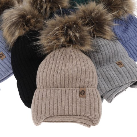 Komplet zimowy dla chłopca: czapka i komin czarny 100% wełniany extrafine merino Juno