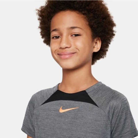 Koszulka Nike Dri-FIT Academy Jr DQ8901 010 Koszulka Nike Dri-FIT Academy Jr DQ8901 010